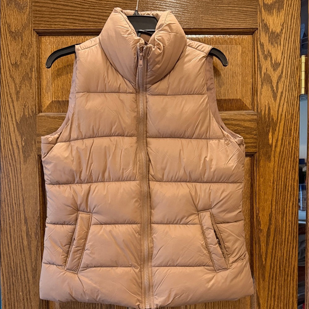 Old Navy Quilted Puffer Vest - Light Mauve